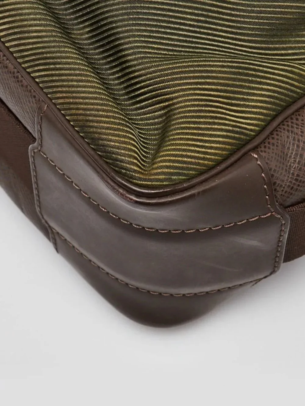 Louis Vuitton Brown Taiga Leather Viktor Messenger Bag